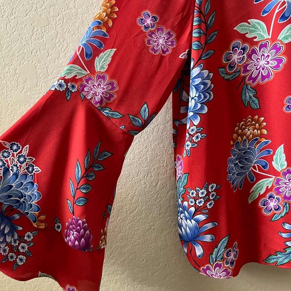 Adrienne Vittadini Women’s Red Floral Print Long Sleeve Blouse Size M - Picture 6 of 9
